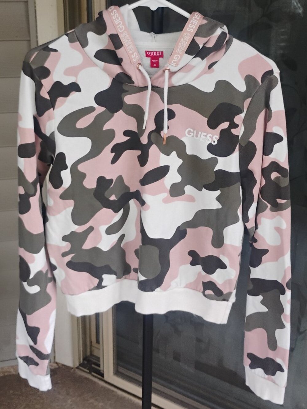 GUESS Girls Pink Camouflage Hoodie Size M